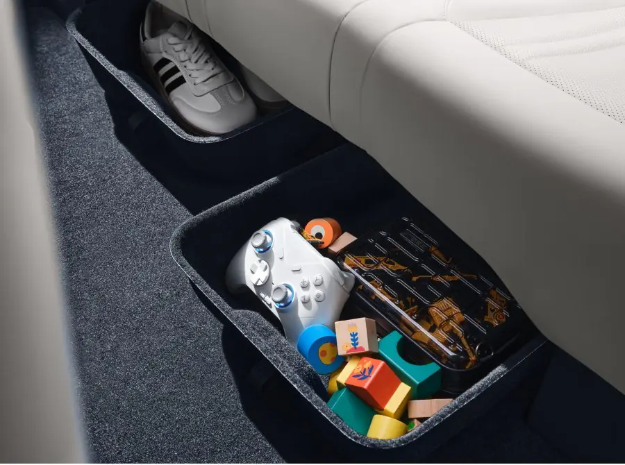 Geely-EX2-rear-storage.jpg